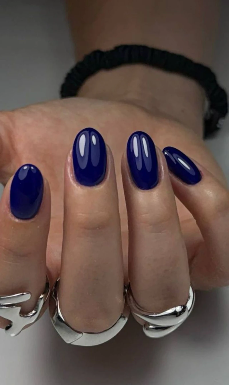 RM Nail Salon glossy short nails gallery image